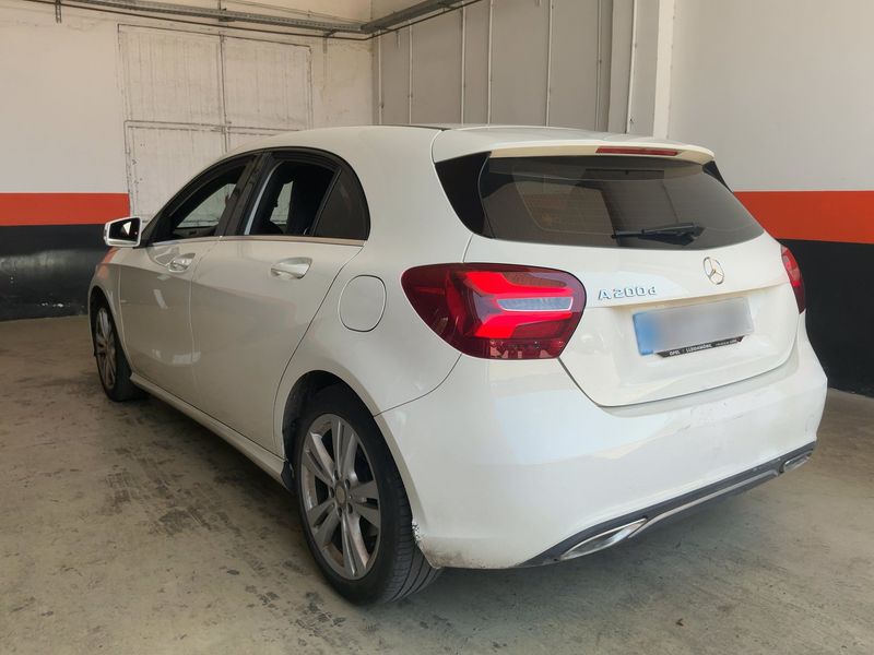 Mercedes-Benz A-Klasse A 200 CDI Urban — zdjęcie 3