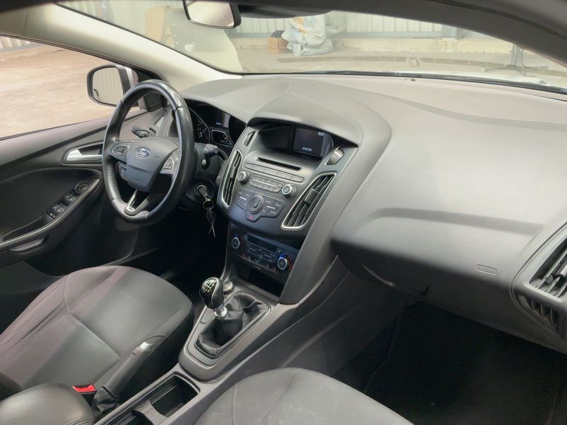 Ford Focus 1.5 EcoBoost Cool&Connect — zdjęcie 12