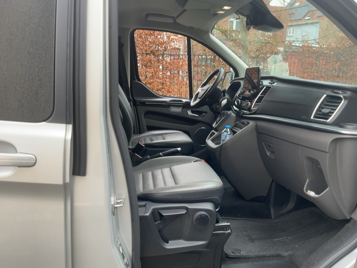 Ford Tourneo 2022 — photo 17