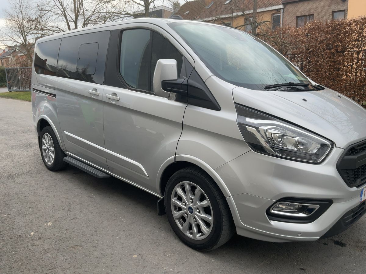 Ford Tourneo 2022 — photo 13