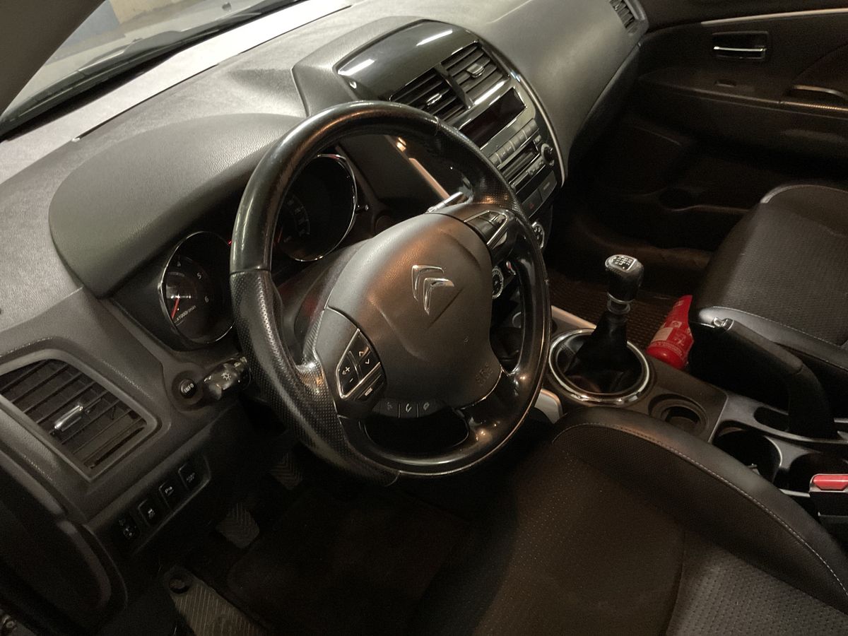 Citroen C4 2012 — photo 33