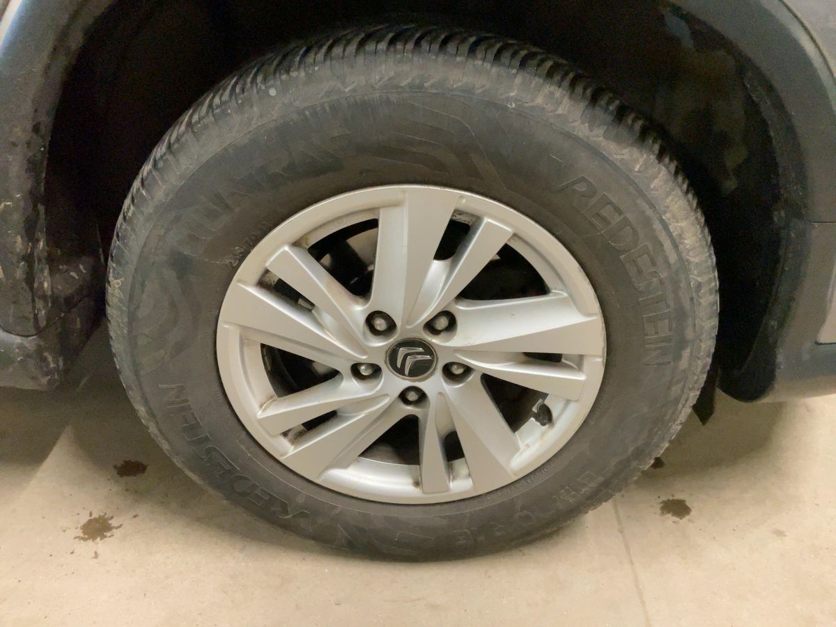 Citroen C4 2012 — photo 12