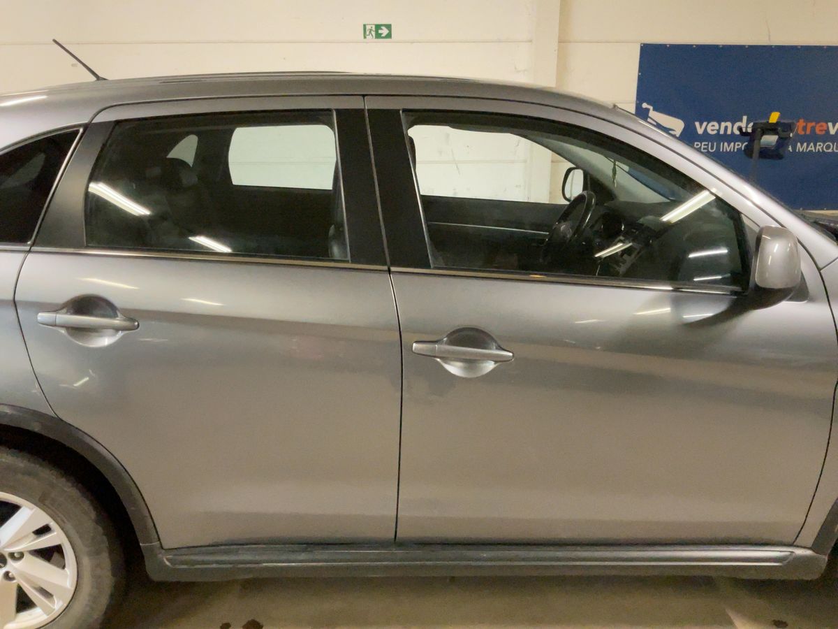 Citroen C4 2012 — photo 11