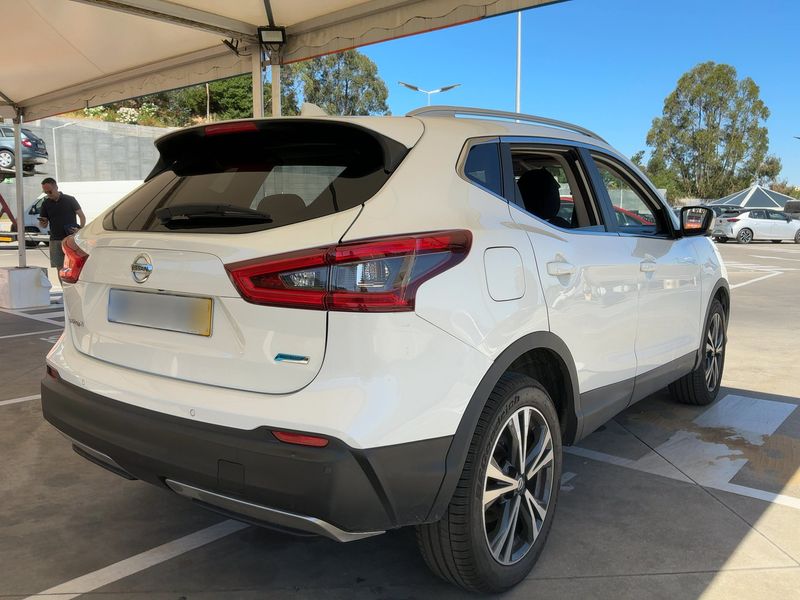 Nissan Qashqai 1.3 DIG-T N-Connecta — zdjęcie 6