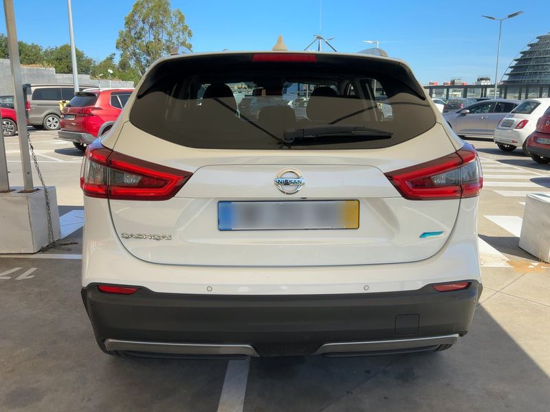 Nissan Qashqai 1.3 DIG-T N-Connecta — zdjęcie 5