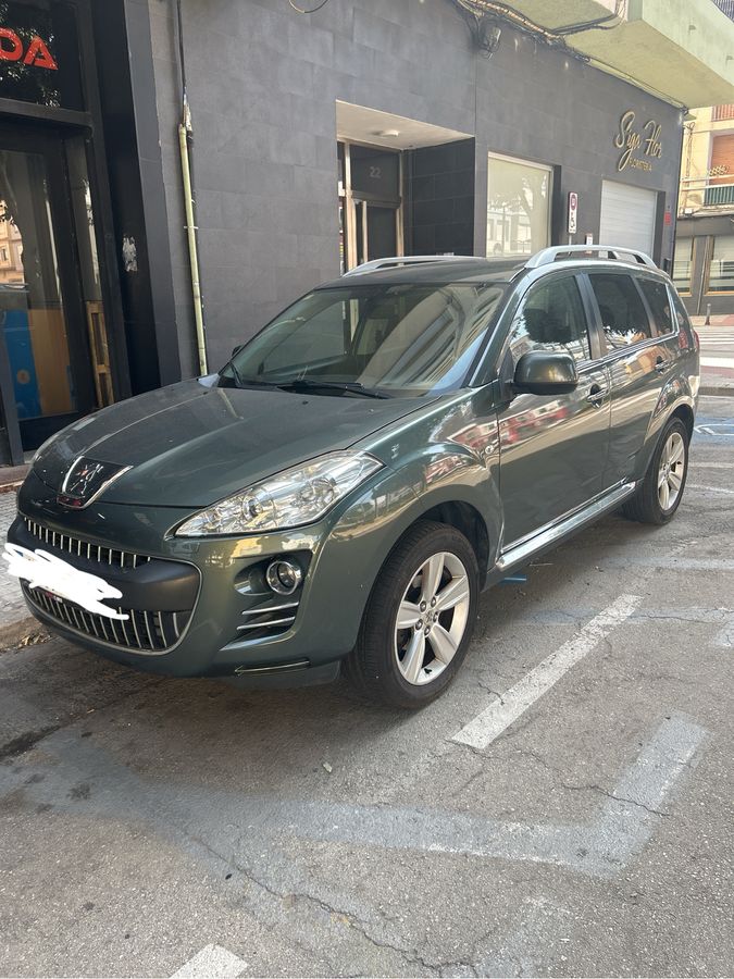Peugeot 4007 2.2 HDi Sport