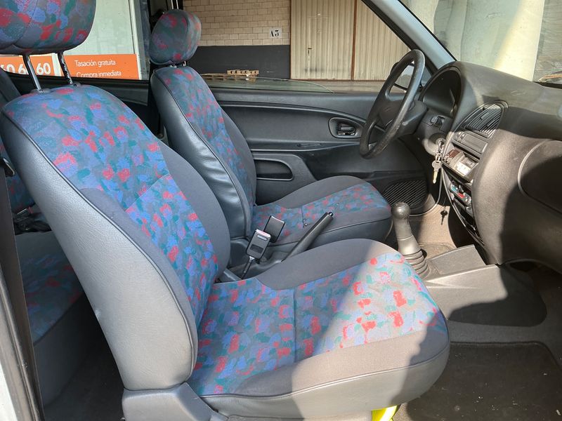 Citroen Saxo 1.1 Monaco — zdjęcie 3