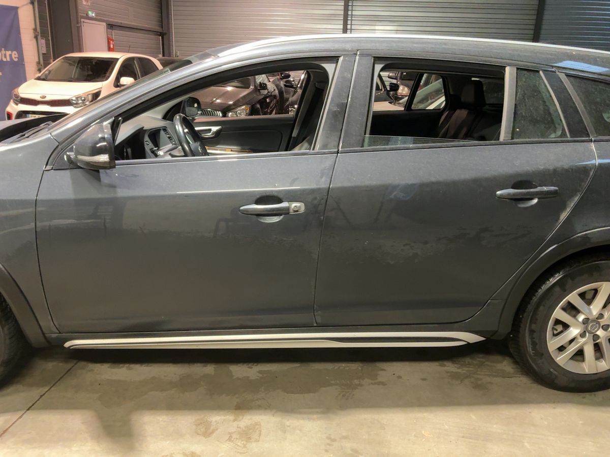 Volvo V60 2017 — photo 5