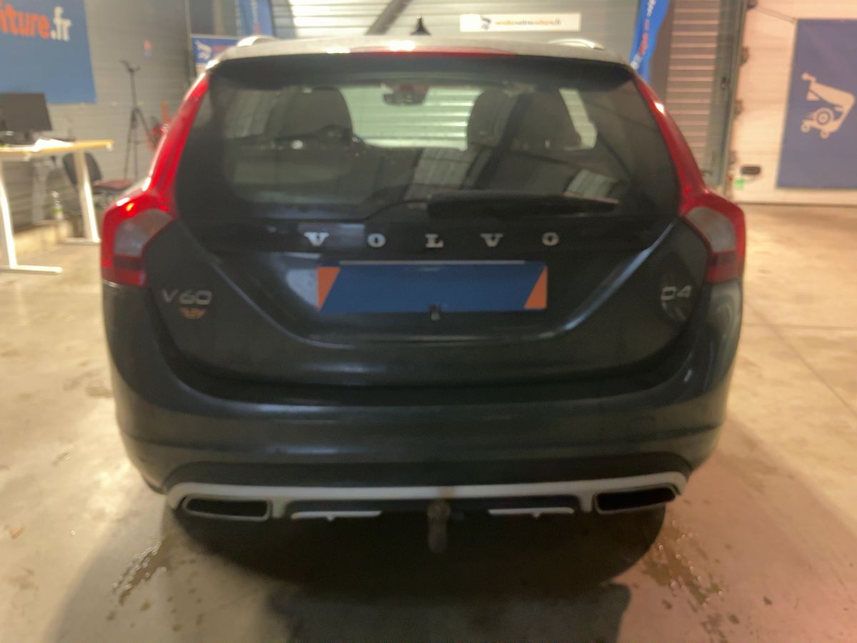 Volvo V60 2017 — photo 8