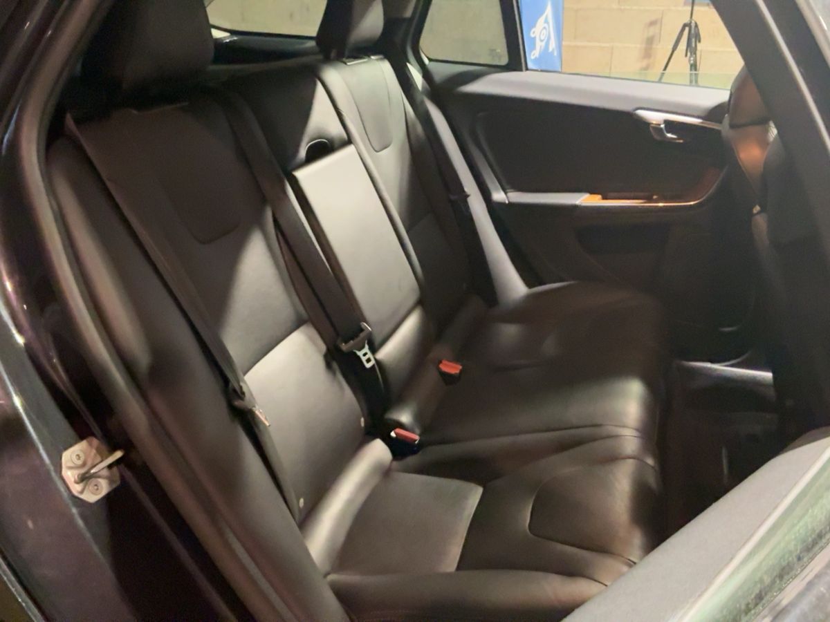 Volvo V60 2017 — photo 20