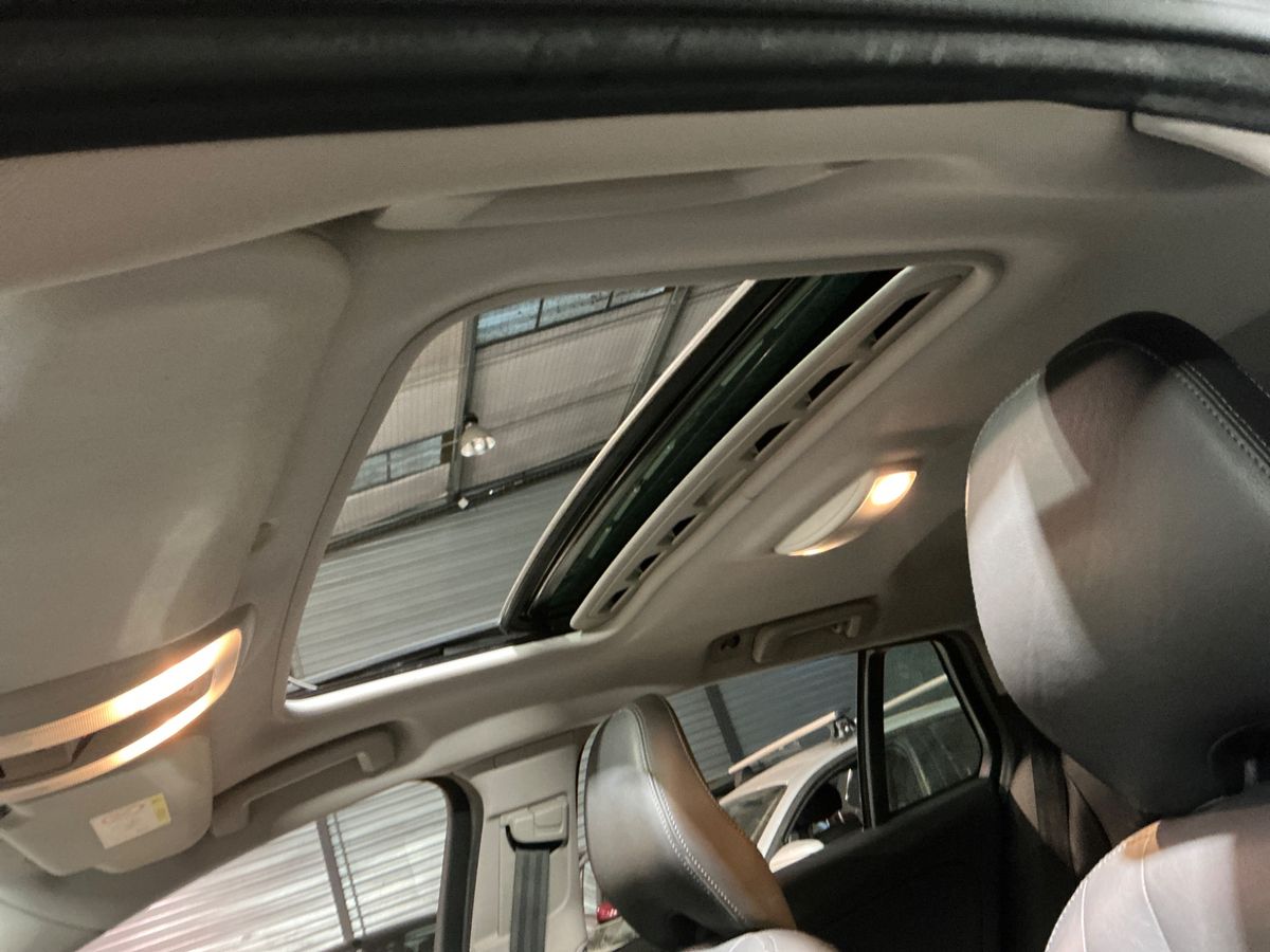 Volvo V60 2017 — photo 28
