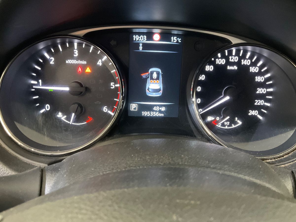 Nissan X-Trail 2017 — photo 19