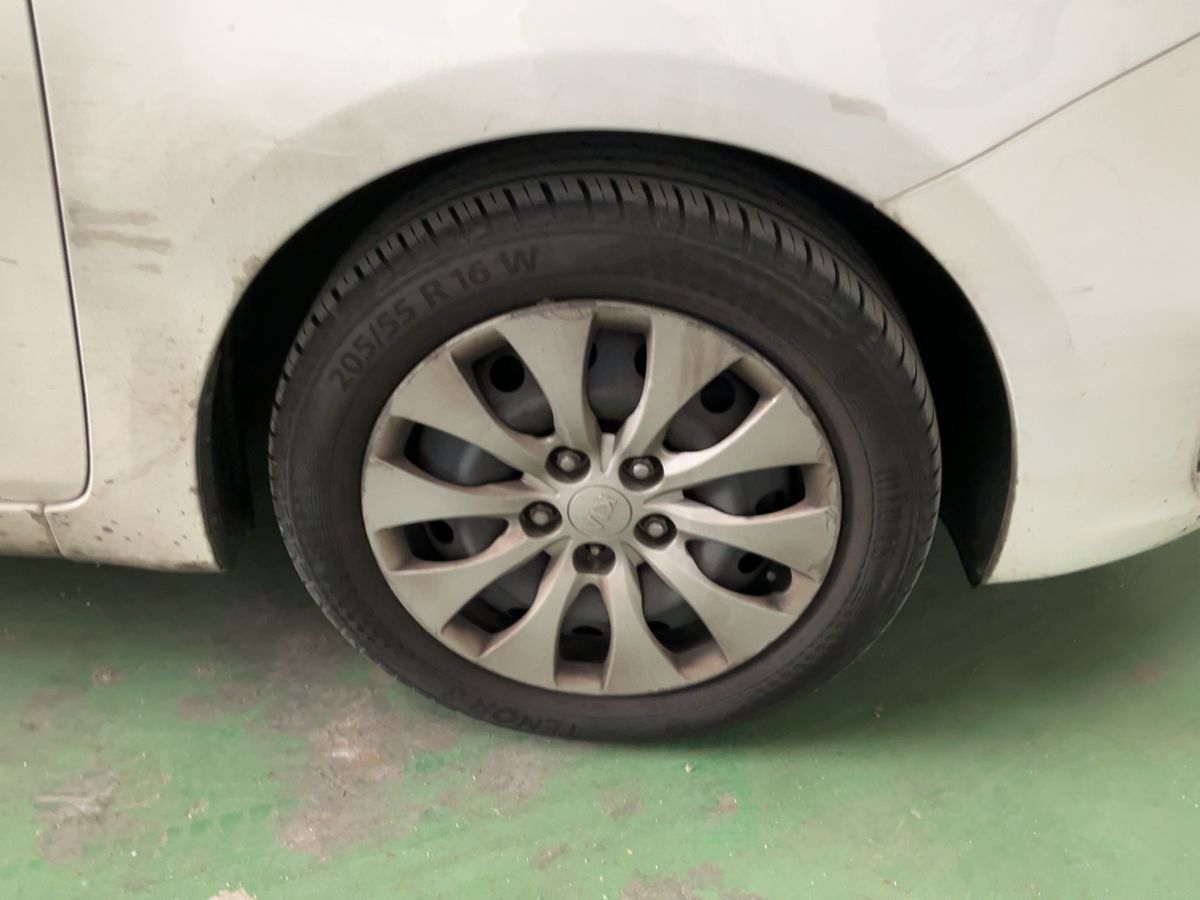 Kia Carens 2015 — photo 12