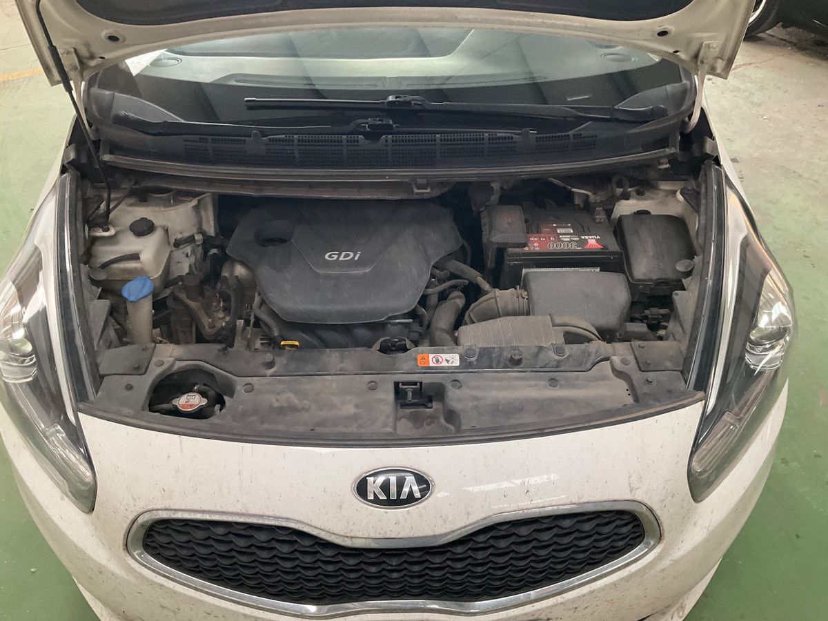 Kia Carens 2015 — photo 34