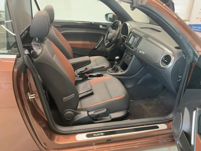 Volkswagen Beetle 1.2 TSI Allstar BlueMotion Tech — zdjęcie 11
