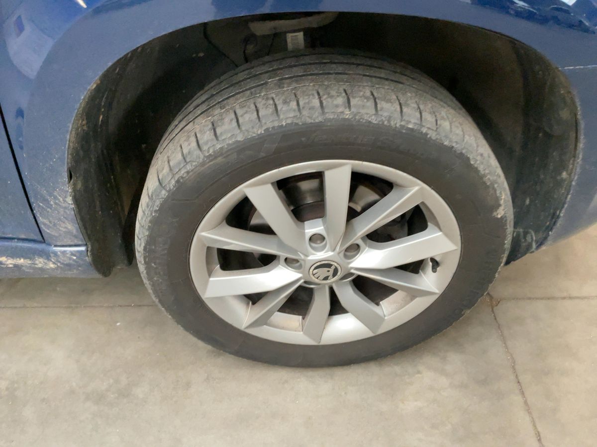 Skoda Yeti 2015 — photo 12