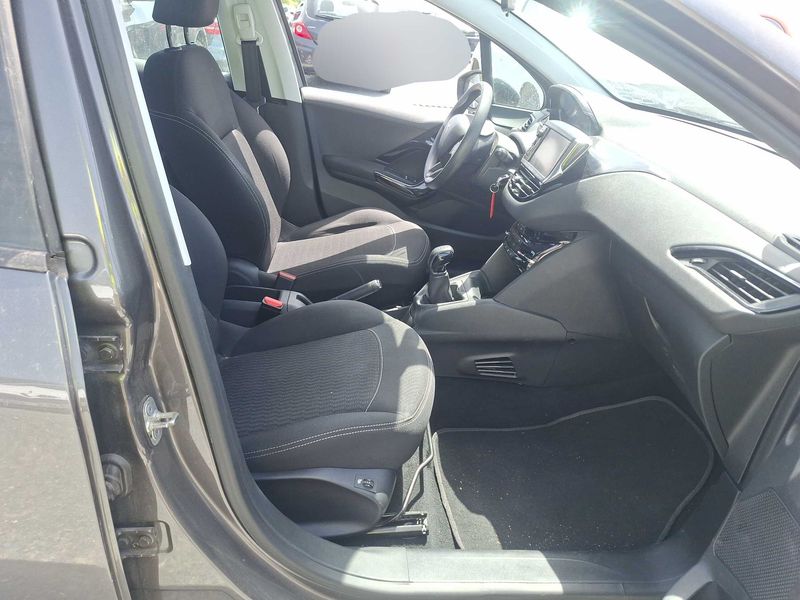 Peugeot 208 1.2 VTi Active 2017 – снимка 10