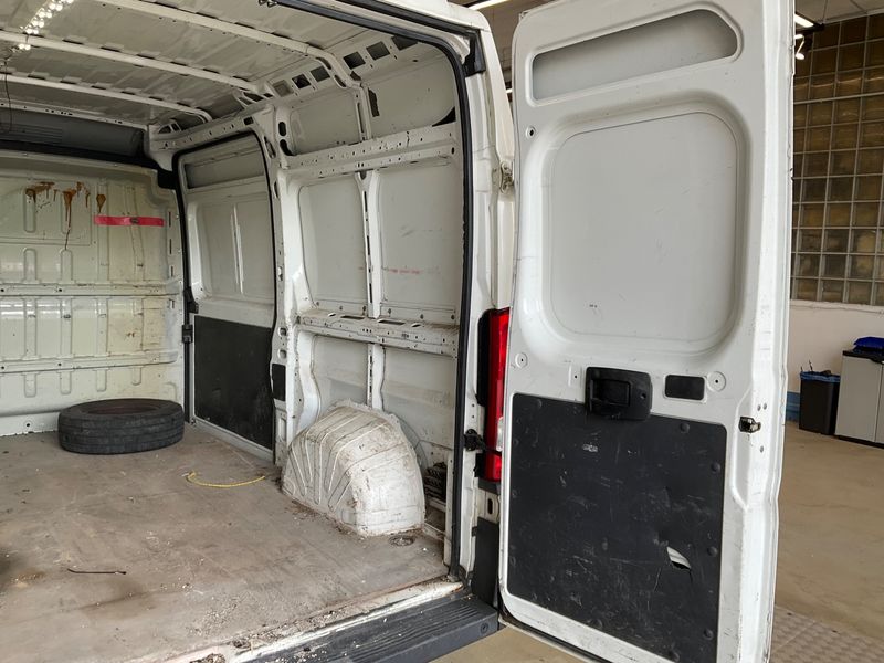 Peugeot Boxer 2.2 HDi 333 L2H2 Komfort 2015 – снимка 38