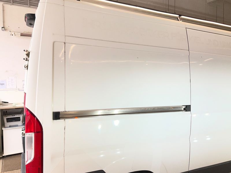 Peugeot Boxer 2.2 HDi 333 L2H2 Komfort 2015 – снимка 26