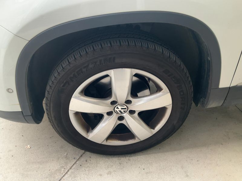 Volkswagen Tiguan 2.0 TDI Sport 4Motion BlueMotion Tech 2015 – снимка 3