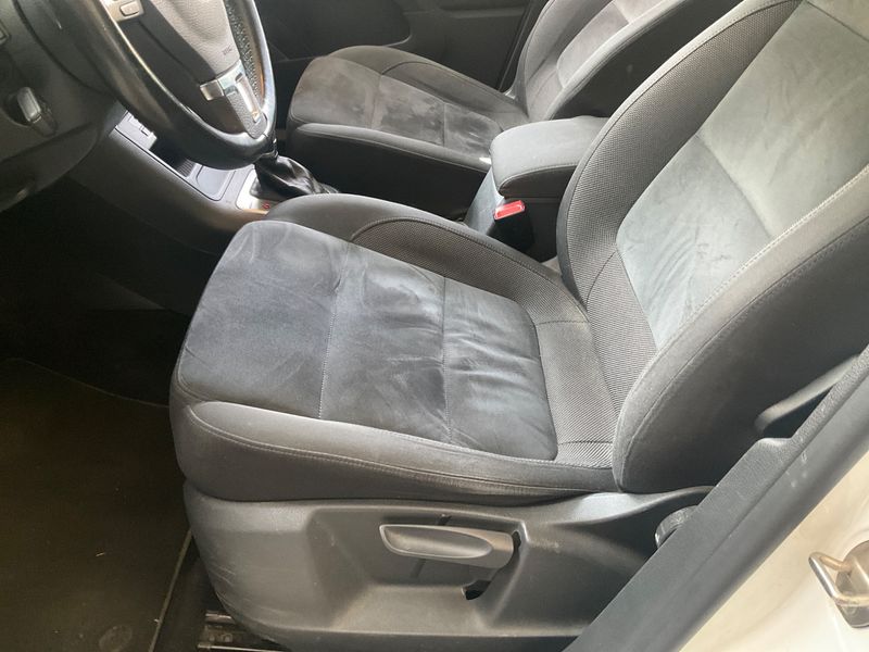 Volkswagen Tiguan 2.0 TDI Sport 4Motion BlueMotion Tech 2015 – снимка 22