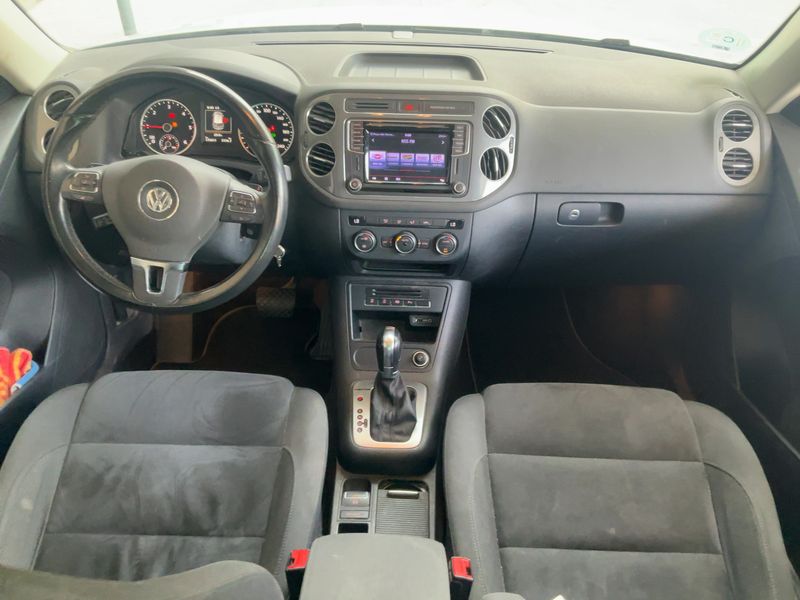 Volkswagen Tiguan 2.0 TDI Sport 4Motion BlueMotion Tech 2015 – снимка 17