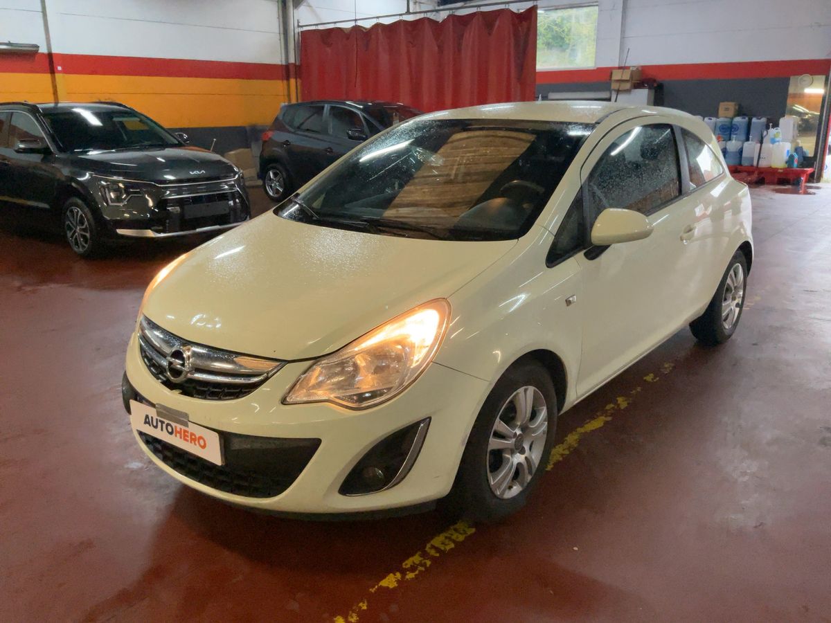 Opel Corsa 2013 — photo 1