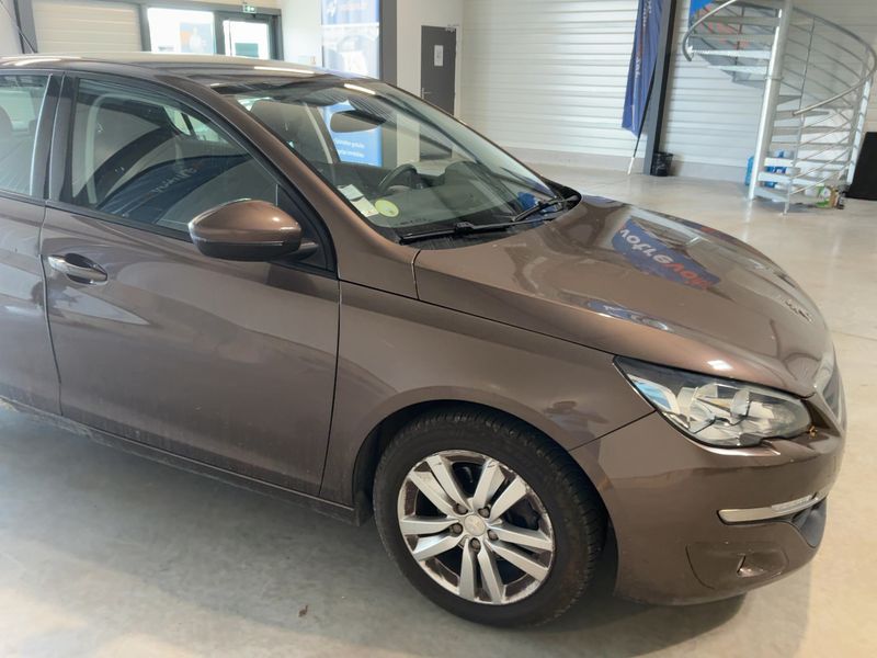 Peugeot 308 1.6 e-HDi Active 2014 – снимка 12