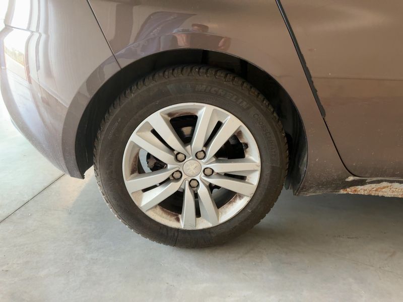 Peugeot 308 1.6 e-HDi Active 2014 – снимка 9