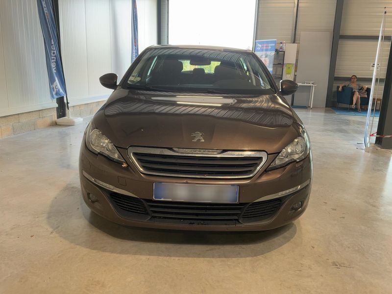 Peugeot 308 1.6 e-HDi Active 2014 – снимка 14