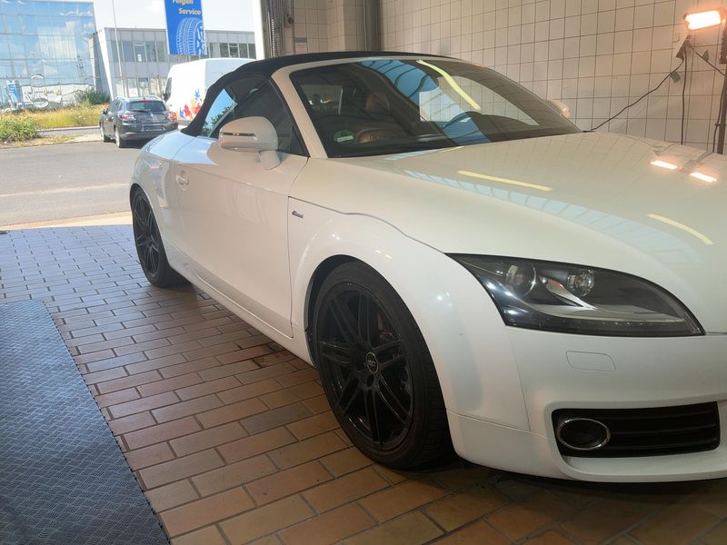 Audi TT 2.0 TFSI quattro Roadster — zdjęcie 8