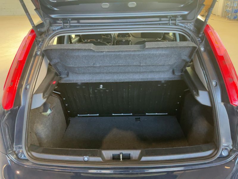 Fiat Punto 1.3 M-Jet Street — zdjęcie 10
