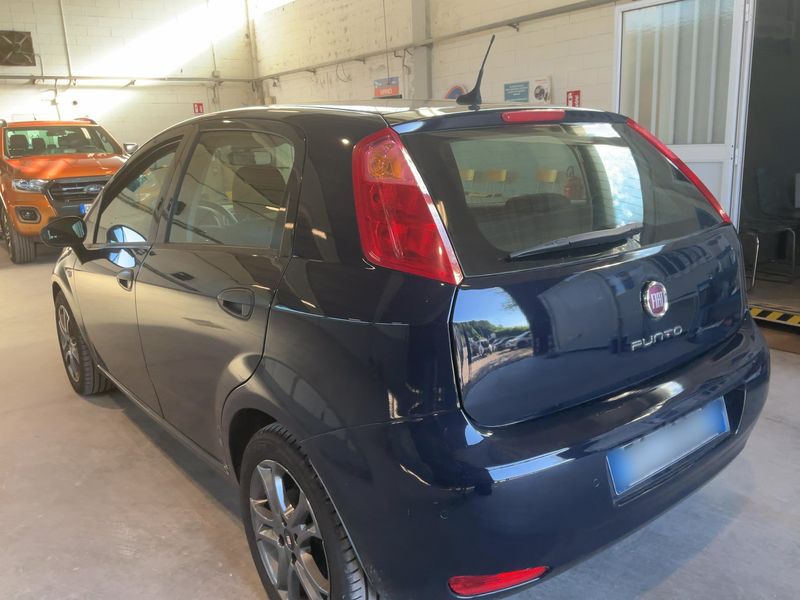Fiat Punto 1.3 M-Jet Street — zdjęcie 3