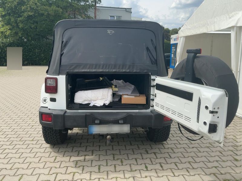 Jeep Wrangler Unlimited 2.8 CRD Sahara — zdjęcie 10
