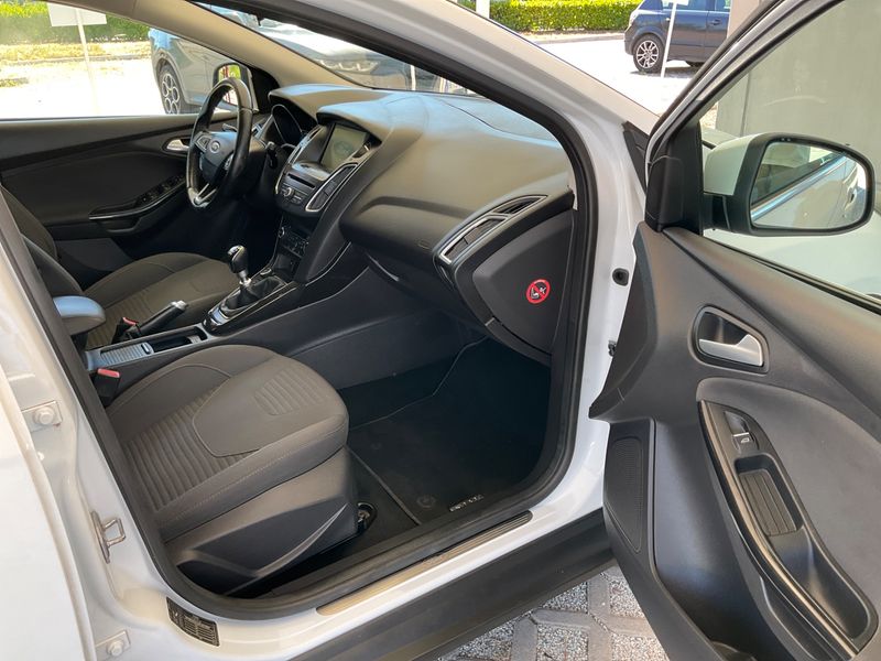 Ford Focus 1.5 TDCi Titanium 2016 – снимка 3