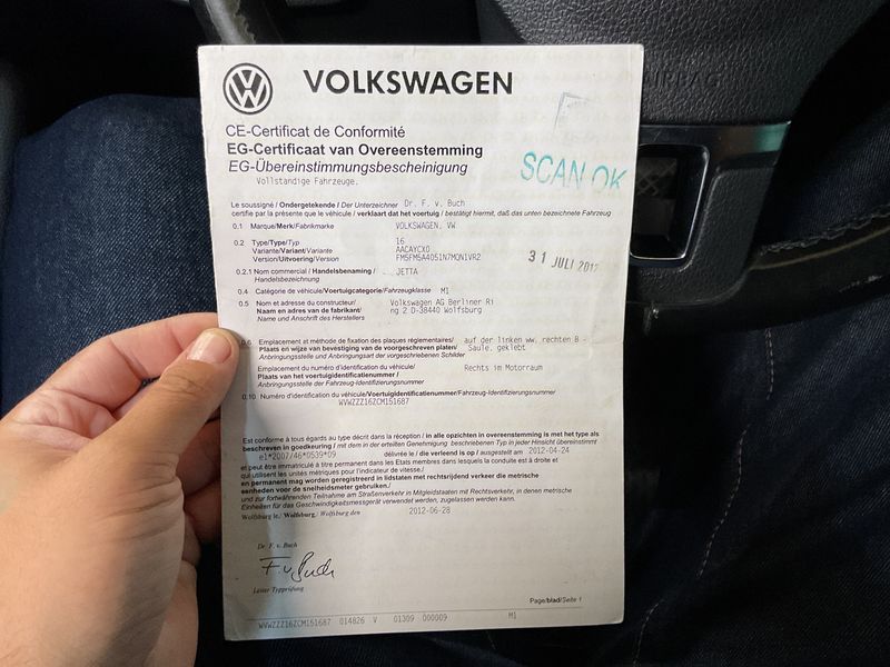 Volkswagen Jetta 1.6 TDI Comfortline BlueMotion Tech — zdjęcie 6