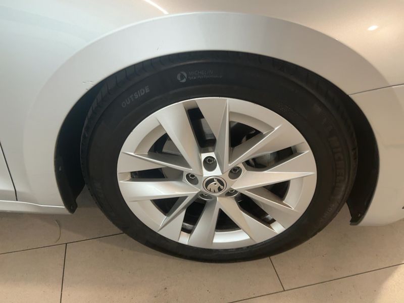 Skoda Octavia 2.0 TDI Style 2022 – снимка 11