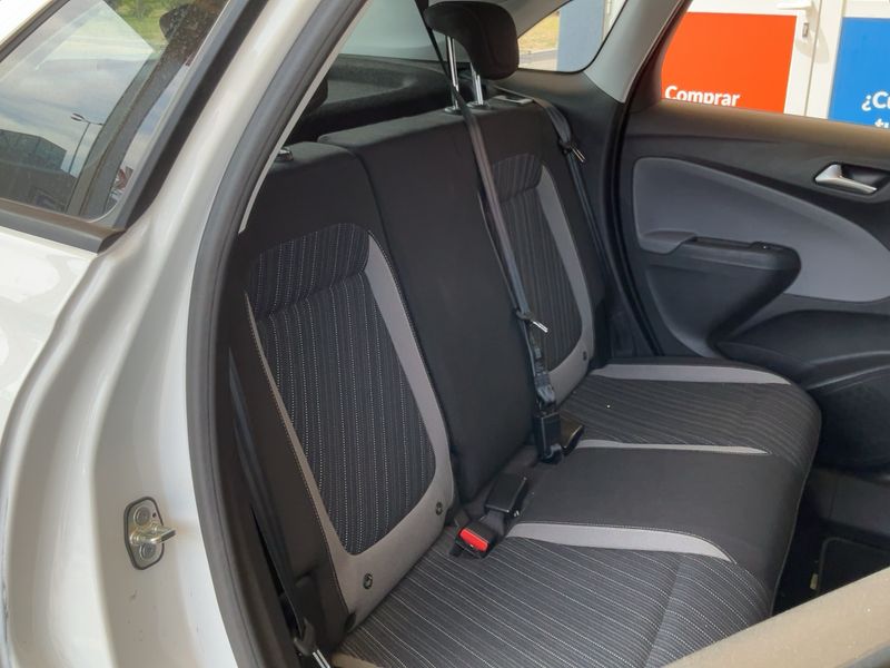 Opel Crossland X 1.2 Turbo Design Line — zdjęcie 14