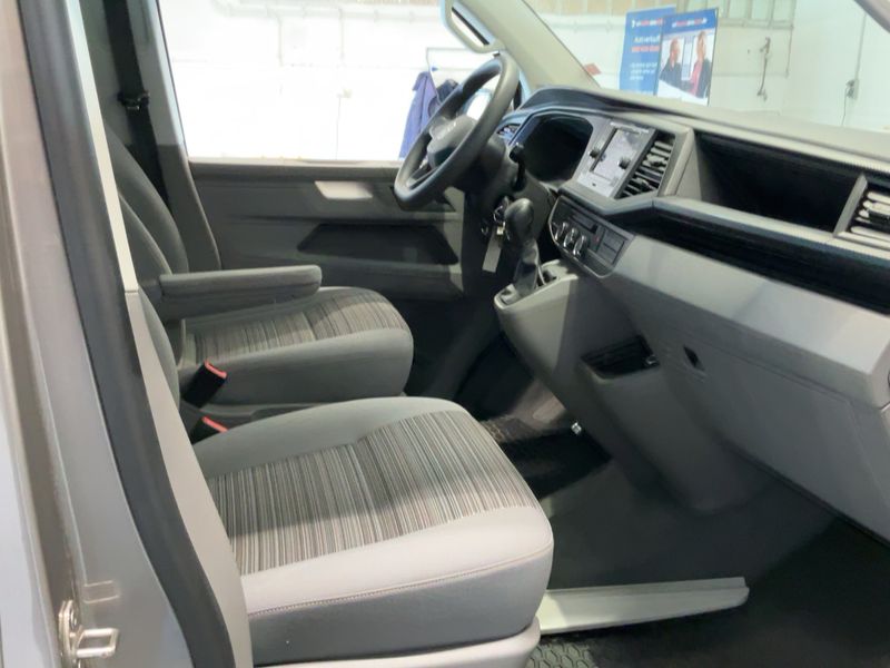 Volkswagen T6 California 2.0 TDI Beach Tour FWD — zdjęcie 11