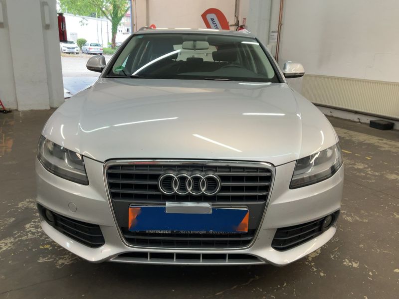 Audi A4 1.8 TFSI Attraction 2009 – снимка 14