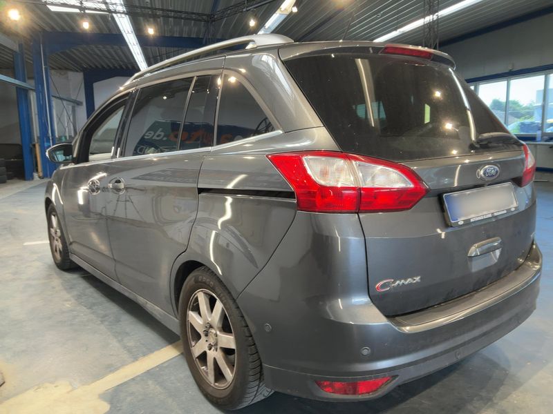Ford Grand C-Max 1.0 EcoBoost Titanium — zdjęcie 3