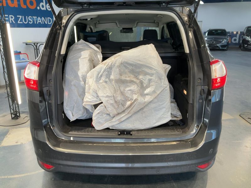Ford Grand C-Max 1.0 EcoBoost Titanium — zdjęcie 10