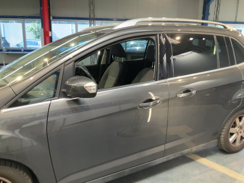 Ford Grand C-Max 1.0 EcoBoost Titanium — zdjęcie 4