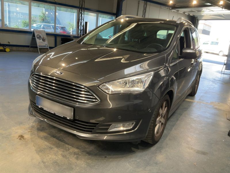 Ford Grand C-Max 1.0 EcoBoost Titanium