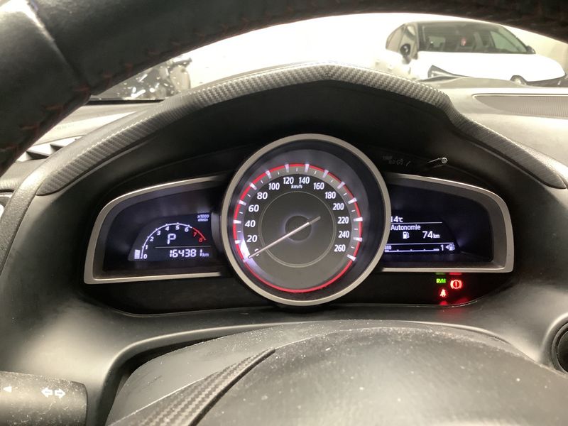 Mazda 3 2.0 Center-Line — zdjęcie 13