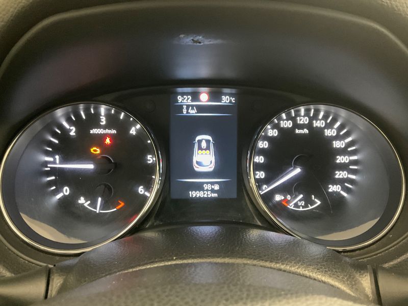 Nissan Qashqai 1.5 Turbodiesel Acenta — zdjęcie 13