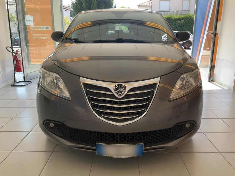Lancia Ypsilon 1.2 Silver — zdjęcie 9