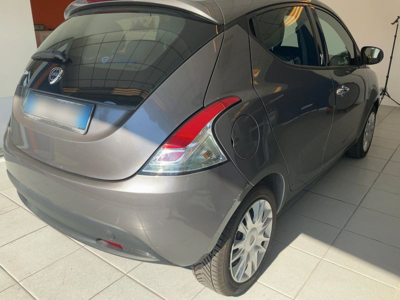 Lancia Ypsilon 1.2 Silver — zdjęcie 6