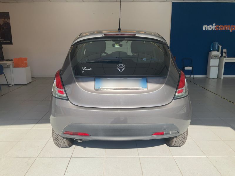 Lancia Ypsilon 1.2 Silver — zdjęcie 5