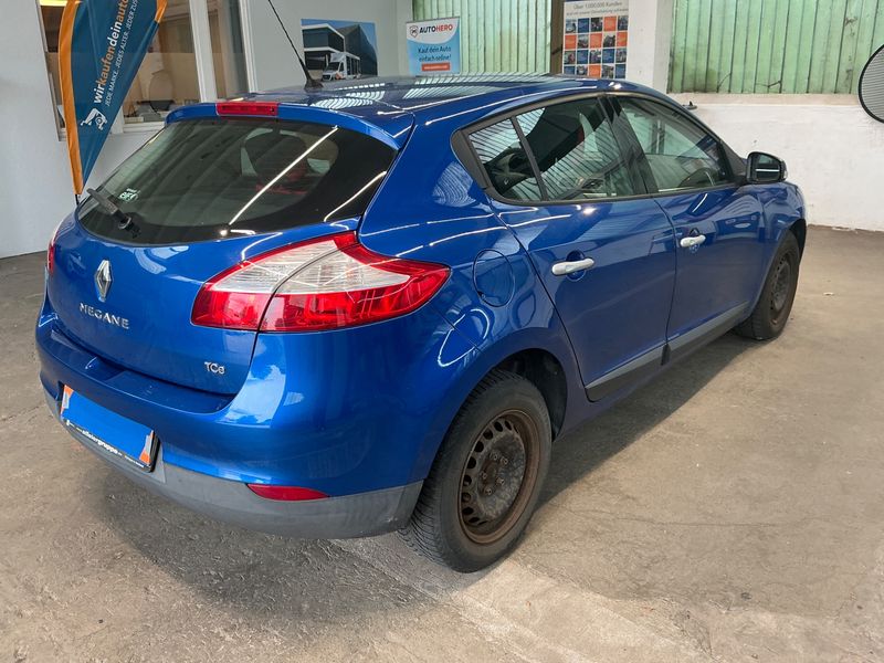 Renault Megane 1.4 TCe Dynamique — zdjęcie 2